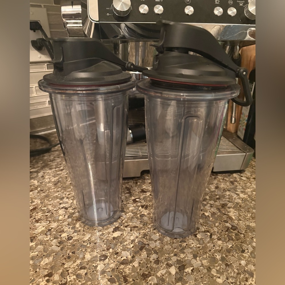 Black and Clear Blender Bottles Vitamix